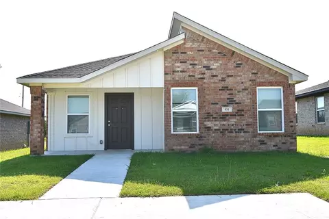 832 Elm St, Seminole, OK 74868