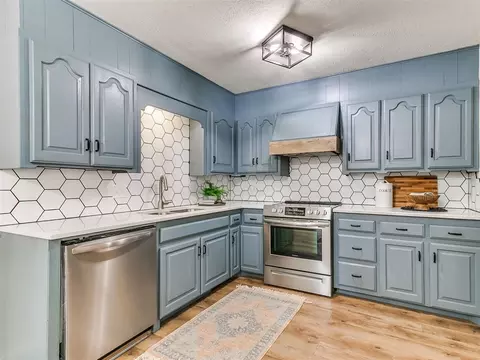 Kitchen - 2202 Louise Ln, Norman, OK 73071 photo 1 of 3