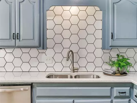 Kitchen - 2202 Louise Ln, Norman, OK 73071 photo 3 of 3