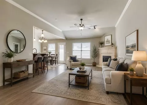 908 Laurel Creek Dr, Yukon, OK 73099