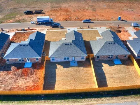 View/Area - 1619 Highland Loop, Guthrie, OK 73044 photo 3 of 4