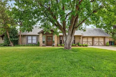 2606 Warwick Dr, Oklahoma City, OK 73116