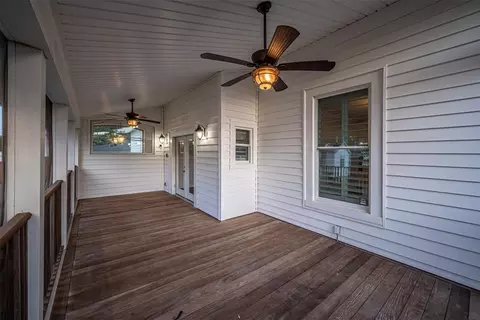 Exterior - 716 E Noble Ave, Guthrie, OK 73044 photo 12 of 13