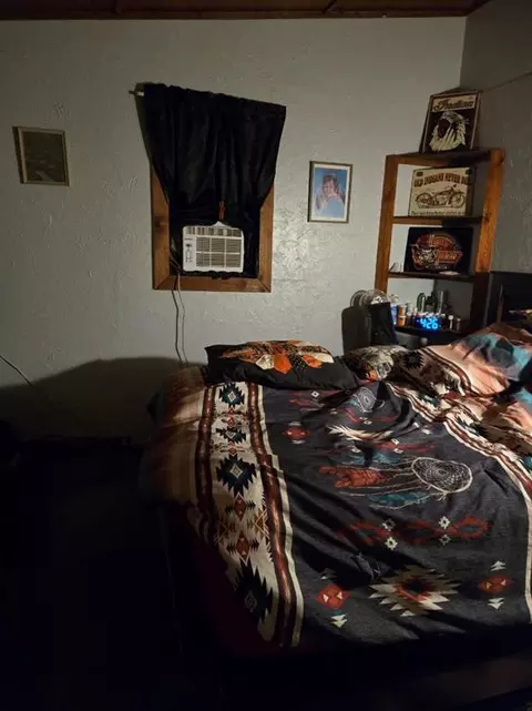 Bedroom - 825 Bus Loop, Eufaula, OK 74432 photo 2 of 2