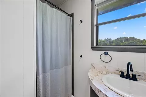 Bath - 649 Clouse Rd, Broken Bow, OK 74728 photo 5 of 5