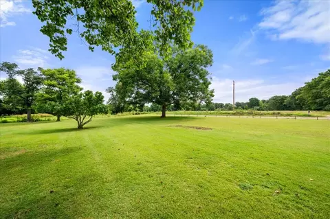Exterior - 649 Clouse Rd, Broken Bow, OK 74728 photo 4 of 8
