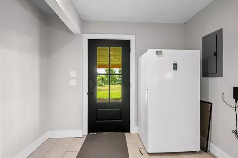 Entry Way - 649 Clouse Rd, Broken Bow, OK 74728 photo 3 of 3