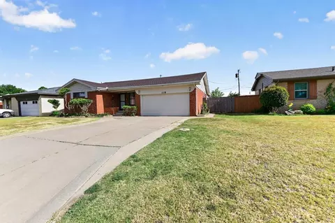Other - 118 Sumner Dr, Altus, OK 73521 photo 1 of 9