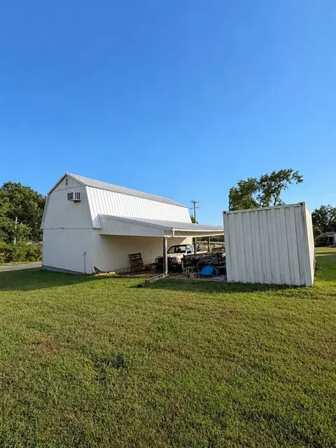 Exterior - 304 W 5th St, Asher, OK 74826 photo 5 of 5