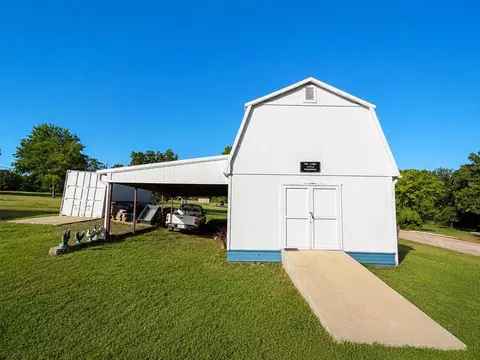Exterior - 304 W 5th St, Asher, OK 74826 photo 4 of 5