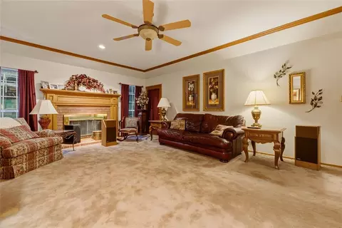 Living - 3333 Everett Dr, Edmond, OK 73013 photo 4 of 5