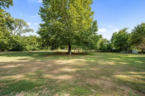 Exterior - 2341 Squirrel Rd, Tuttle, OK 73089 photo 5 of 14