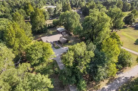 View/Area - 2341 Squirrel Rd, Tuttle, OK 73089 photo 2 of 4