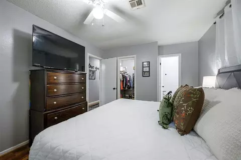 Bedroom - 1402 SE Jackson St, Idabel, OK 74745 photo 7 of 8