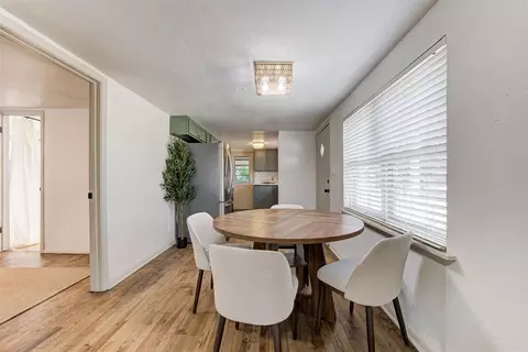 Dining - 320 S Pine St, Guthrie, OK 73044 photo 1 of 3