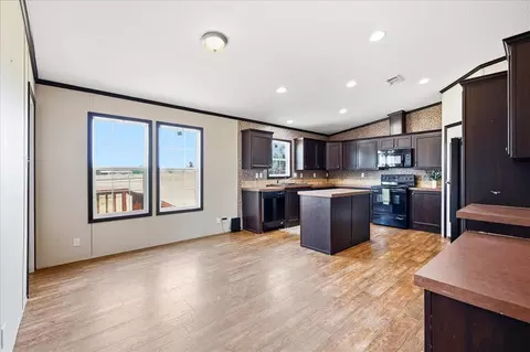 Kitchen - 9801 Westview Dr, Lexington, OK 73051 photo 1 of 8