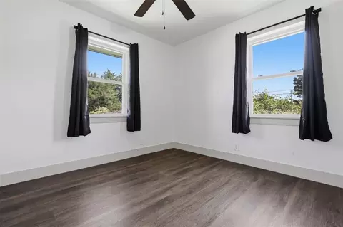 Bedroom - 508 E Washington St, Tecumseh, OK 74873 photo 3 of 5