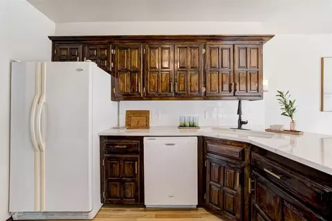 Kitchen - 1002 S Pine St, Guthrie, OK 73044 photo 4 of 6