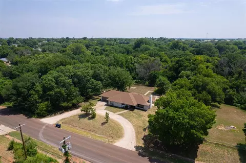 View/Area - 1002 S Pine St, Guthrie, OK 73044 photo 1 of 3