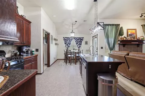 Kitchen - 3304 Paul Dr, Oklahoma City, OK 73160 photo 3 of 6