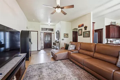 Entry Way - 3304 Paul Dr, Oklahoma City, OK 73160 photo 1 of 4