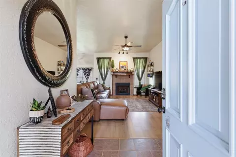 Entry Way - 3304 Paul Dr, Oklahoma City, OK 73160 photo 3 of 4