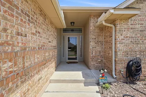 Entry Way - 3304 Paul Dr, Oklahoma City, OK 73160 photo 4 of 4