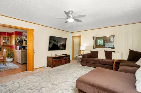 Living - 319 S Main St, Mcloud, OK 74851 photo 4 of 4
