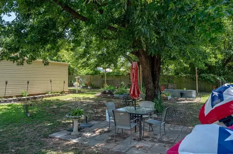 Exterior - 319 S Main St, Mcloud, OK 74851 photo 9 of 13