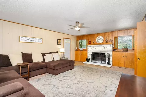 Living - 319 S Main St, Mcloud, OK 74851 photo 1 of 4