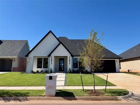12813 Cobblestone Curve Rd, Oklahoma City, OK 73142