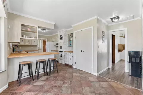 Kitchen - 258400 E 805 Rd, Watonga, OK 73772 photo 7 of 7