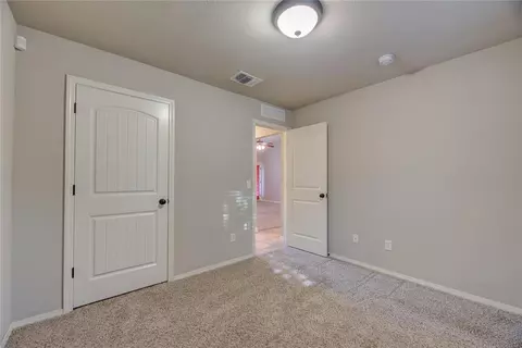 Bedroom - 2719 Sharpish Way, Norman, OK 73069 photo 5 of 6