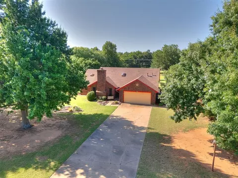 View/Area - 2201 Dena Dr, Guthrie, OK 73044 photo 1 of 5