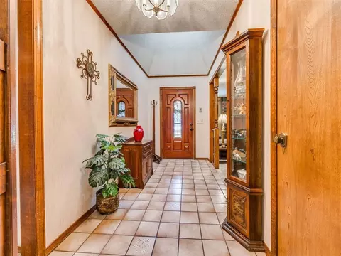 Entry Way - 2201 Dena Dr, Guthrie, OK 73044 photo 1 of 1