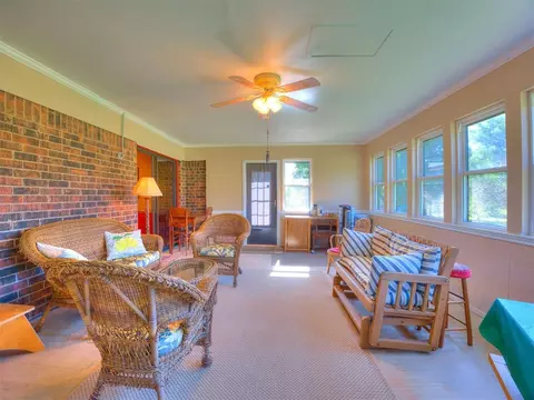 Exterior - 2201 Dena Dr, Guthrie, OK 73044 photo 5 of 7