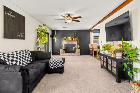 Living - 819 N Brewer Ave, Hydro, OK 73048 photo 1 of 1