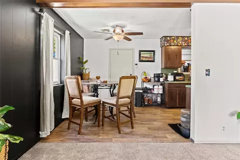 Dining - 819 N Brewer Ave, Hydro, OK 73048 photo 1 of 1