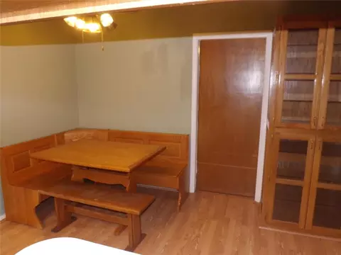 Dining - 1908 N Robin St, Altus, OK 73521 photo 2 of 2