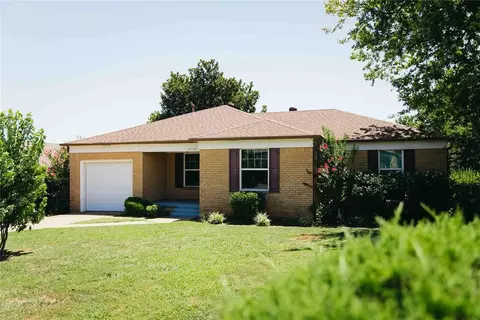 2738 NW 32nd St, Oklahoma City, OK 73112