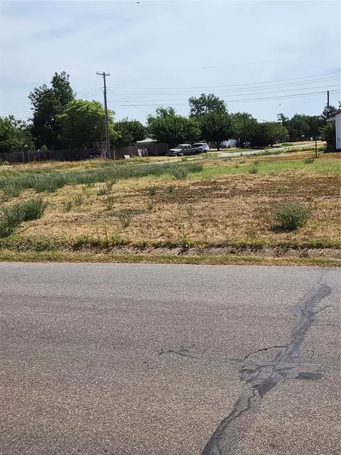 320 N Jackson St, Altus, OK 73521 photo 5