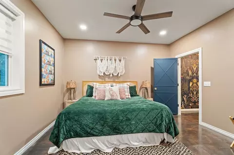 Bedroom - 11600 E Coffee Creek Rd, Arcadia, OK 73007 photo 2 of 2