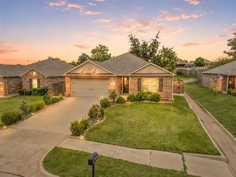 10832 NE 8th Ter, Midwest City, OK 73130