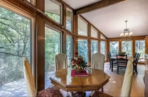 Dining - 334 Shrouder Rd, Broken Bow, OK 74728 photo 4 of 4