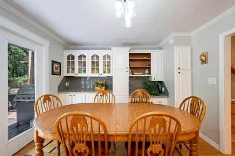Dining - 334 Shrouder Rd, Broken Bow, OK 74728 photo 3 of 4