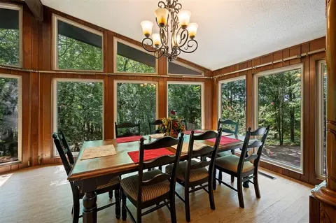 Dining - 334 Shrouder Rd, Broken Bow, OK 74728 photo 1 of 4