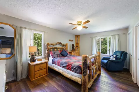 Bedroom - 334 Shrouder Rd, Broken Bow, OK 74728 photo 5 of 6