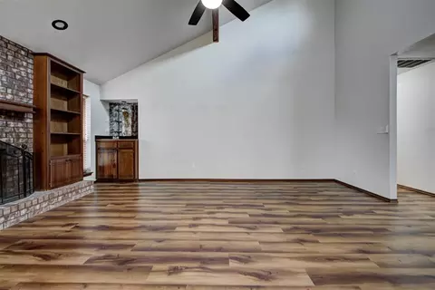 Living - 2115 Teresa Dr, Norman, OK 73071 photo 1 of 3