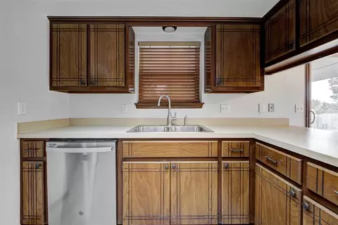 Kitchen - 2115 Teresa Dr, Norman, OK 73071 photo 2 of 3