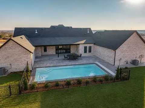 Exterior - 9401 Millstone Ct, Arcadia, OK 73007 photo 2 of 4